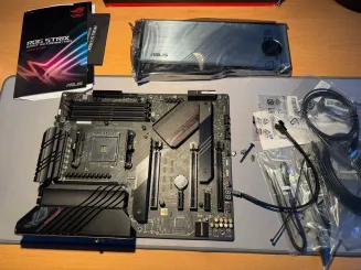 ASUS ROG Strix B550-XE Gaming WiFi Mainboard AM4 DDR4 ATX B-Ware Zubehör OVP