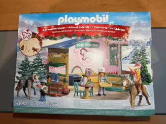 PLAYMOBIL 70952 Adventskalender Horses of Waterfall Weihnachtsbacken im Reitcafe